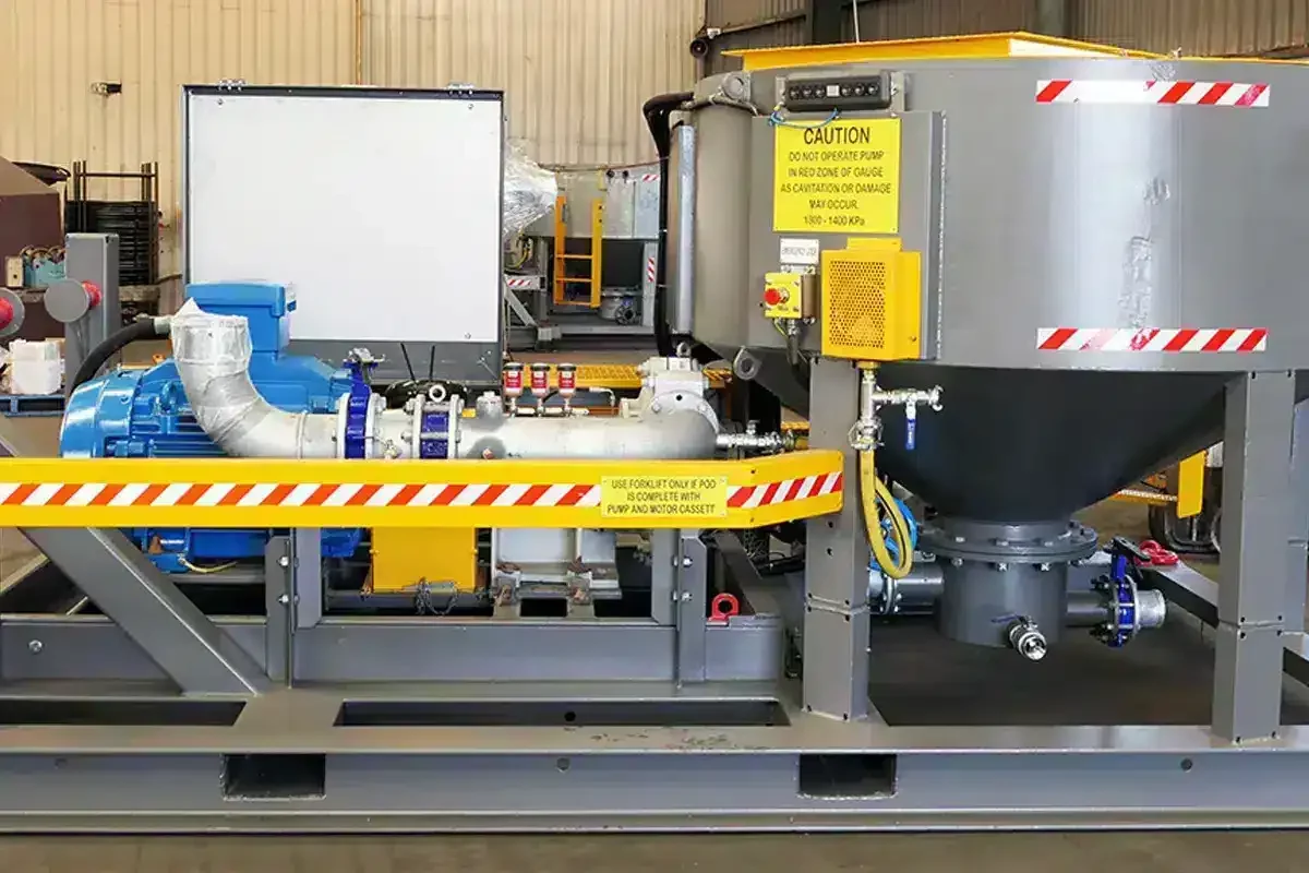 Dewatering Fish Tank Side View