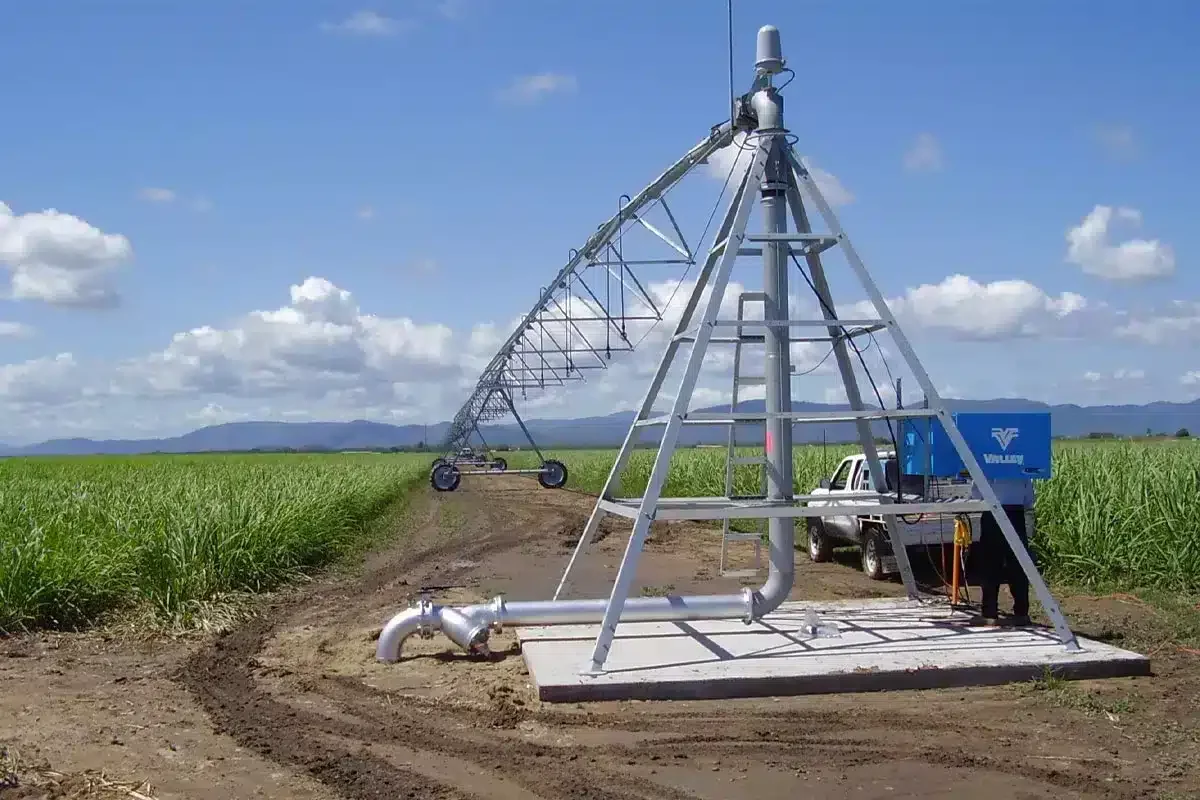 Valley Centre Pivot Installation