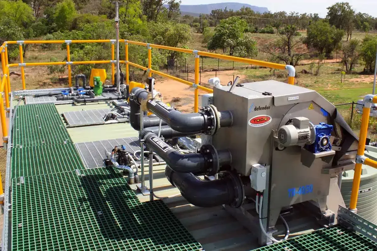 Toro Defender Rotatory Screen